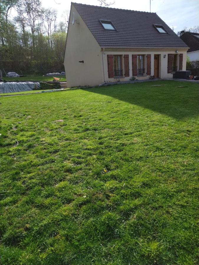 Agreable Chambre Double Avec Salle D'Eau Privative Le Mesnil-Theribus Eksteriør bilde